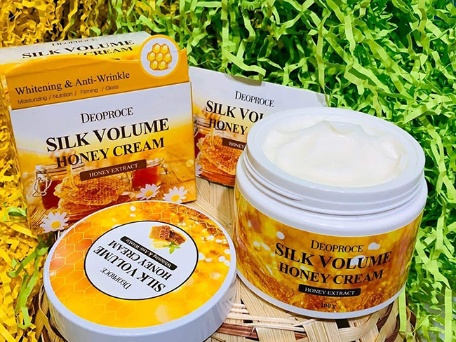 کرم روشن کننده و ضد چروک حاوی عسل برند دئوپروس